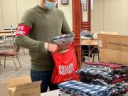Photos: "Who is Hussain?" volunteers in Chicago donated 120 bags to homeless in a cold weather Photos: "Who is Hussain?" volunteers in Chicago donated 120 bags to homeless in a cold weather