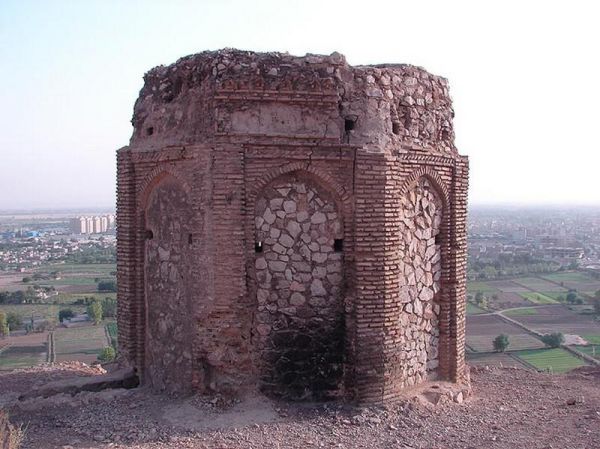 Naghareh Khaneh Tower 1