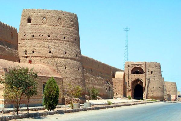 Ghurtan Castle 1