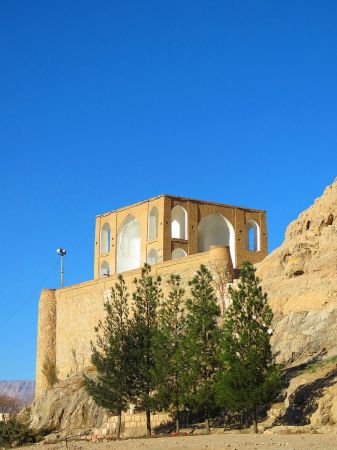 takht e dargah gholi beyg 1